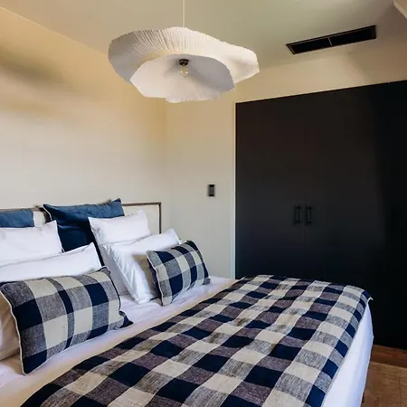 De Prestige I Vue - Piscine Interieure Villa *