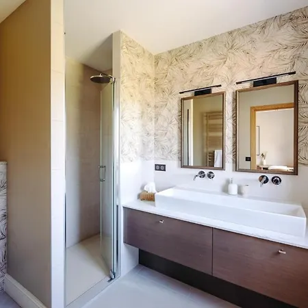 De Prestige I Vue - Piscine Interieure Villa *
