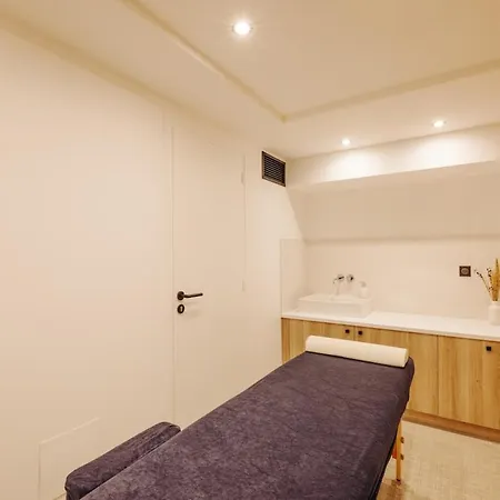 De Prestige I Vue - Piscine Interieure فيلرفيل